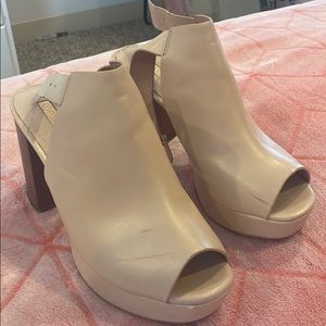Nude Thick Heeled Shoes